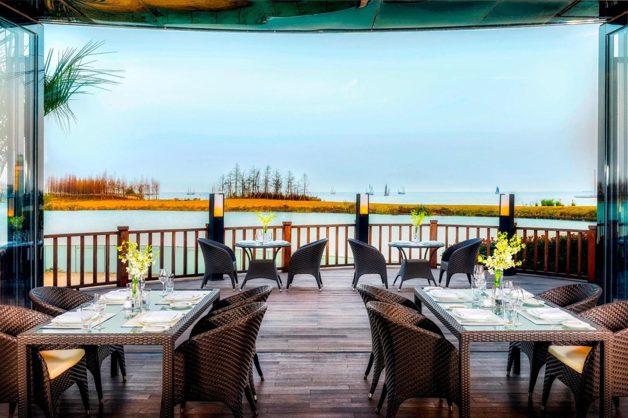 Sheraton Huzhou Taihu Lake Hot Spring Resort & Spa Exterior photo