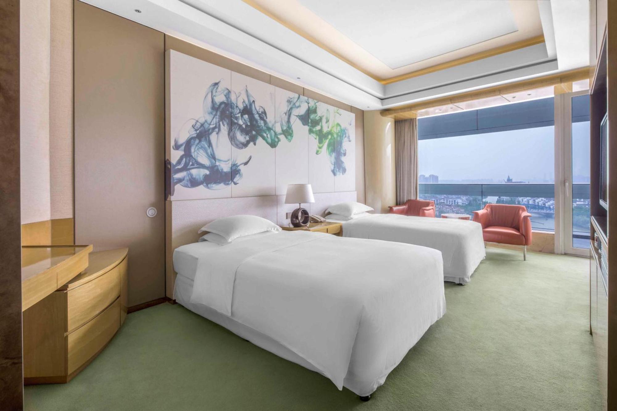 Sheraton Huzhou Taihu Lake Hot Spring Resort & Spa Exterior photo