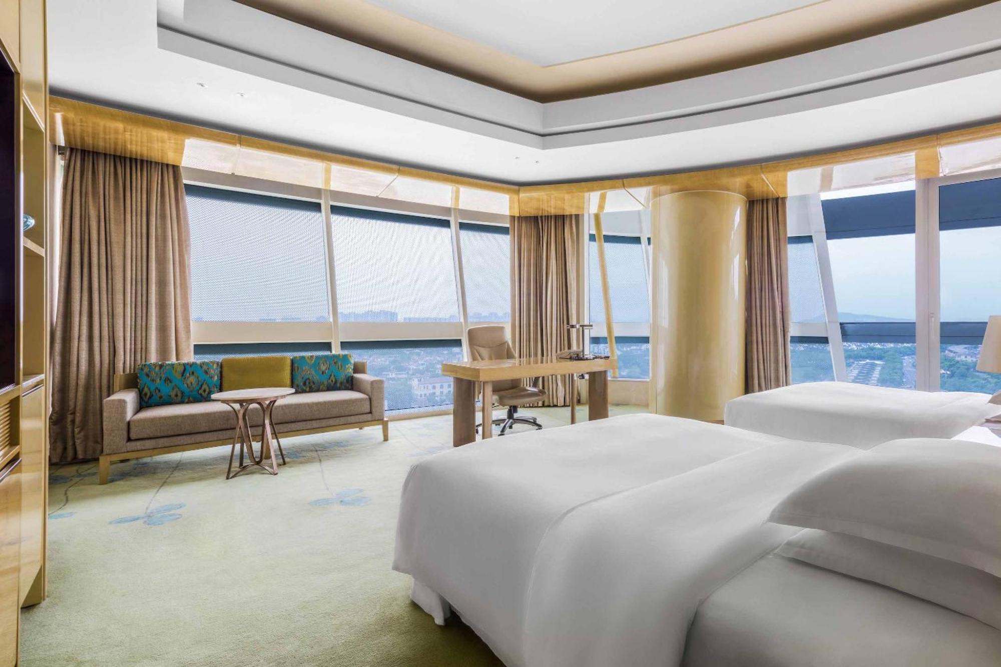 Sheraton Huzhou Taihu Lake Hot Spring Resort & Spa Exterior photo