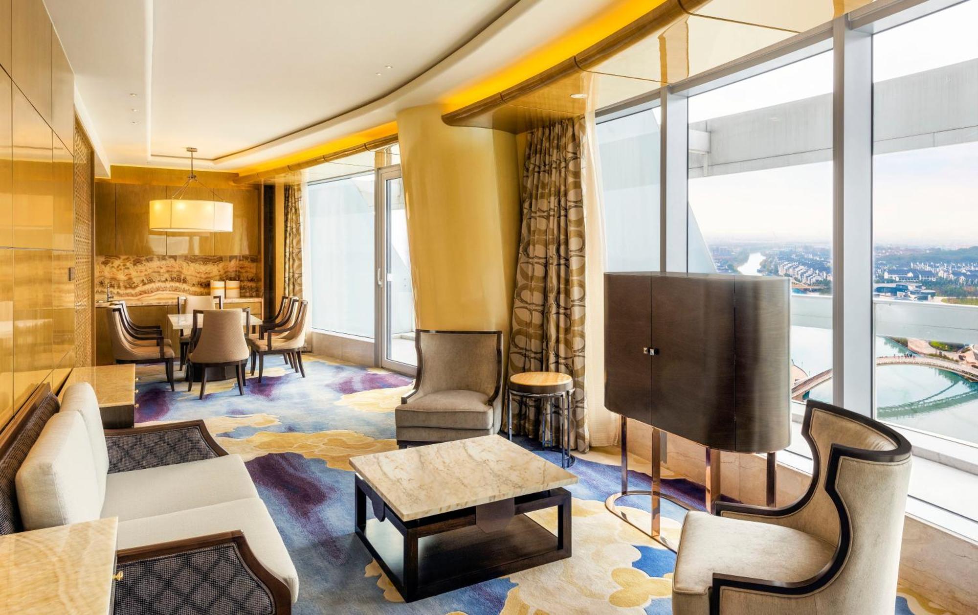 Sheraton Huzhou Taihu Lake Hot Spring Resort & Spa Exterior photo